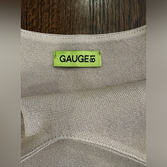 Gauge81 Gold Metalic Top- Medium - Picture 4 of 7